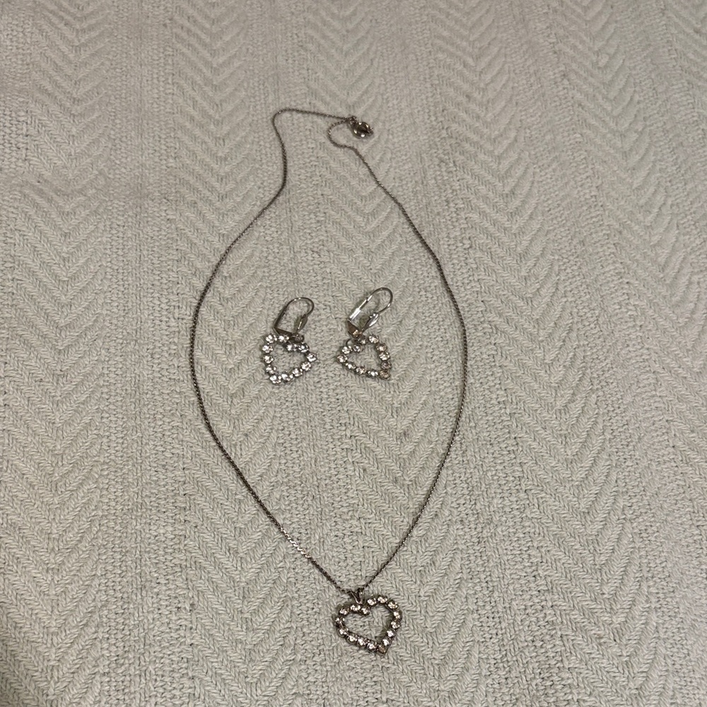 Silver Tone Rhinestone Heart Earrings and Necklace Set